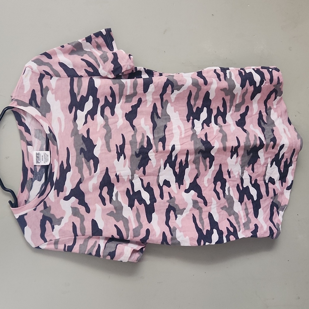 Victoria Secret PINK oversized pink camo shirt size Med